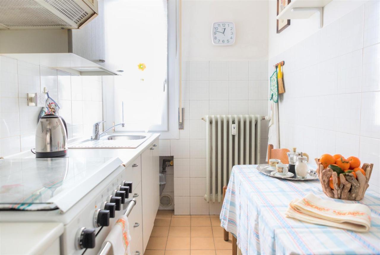 A Pochi Passi Dal Centro E Dall'Ospedale Di Parma Apartamento Exterior foto
