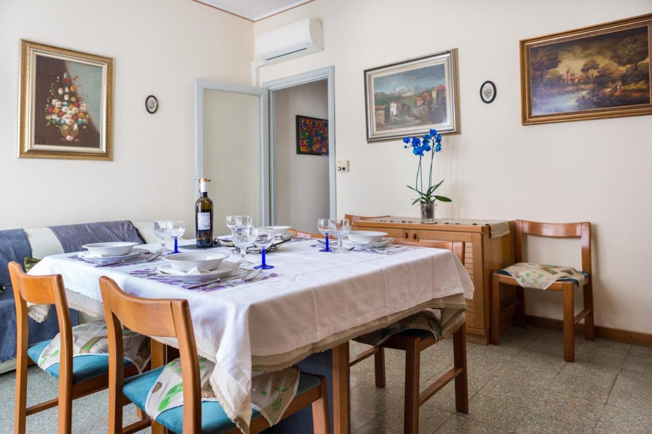 A Pochi Passi Dal Centro E Dall'Ospedale Di Parma Apartamento Exterior foto