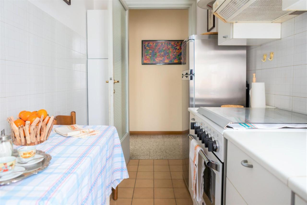 A Pochi Passi Dal Centro E Dall'Ospedale Di Parma Apartamento Exterior foto