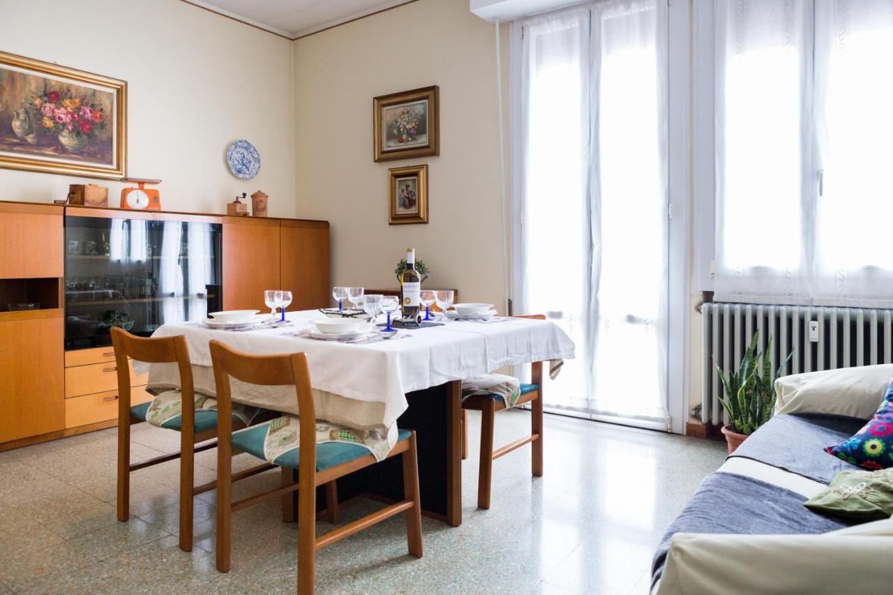 A Pochi Passi Dal Centro E Dall'Ospedale Di Parma Apartamento Exterior foto