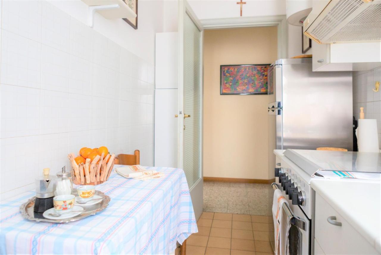 A Pochi Passi Dal Centro E Dall'Ospedale Di Parma Apartamento Exterior foto